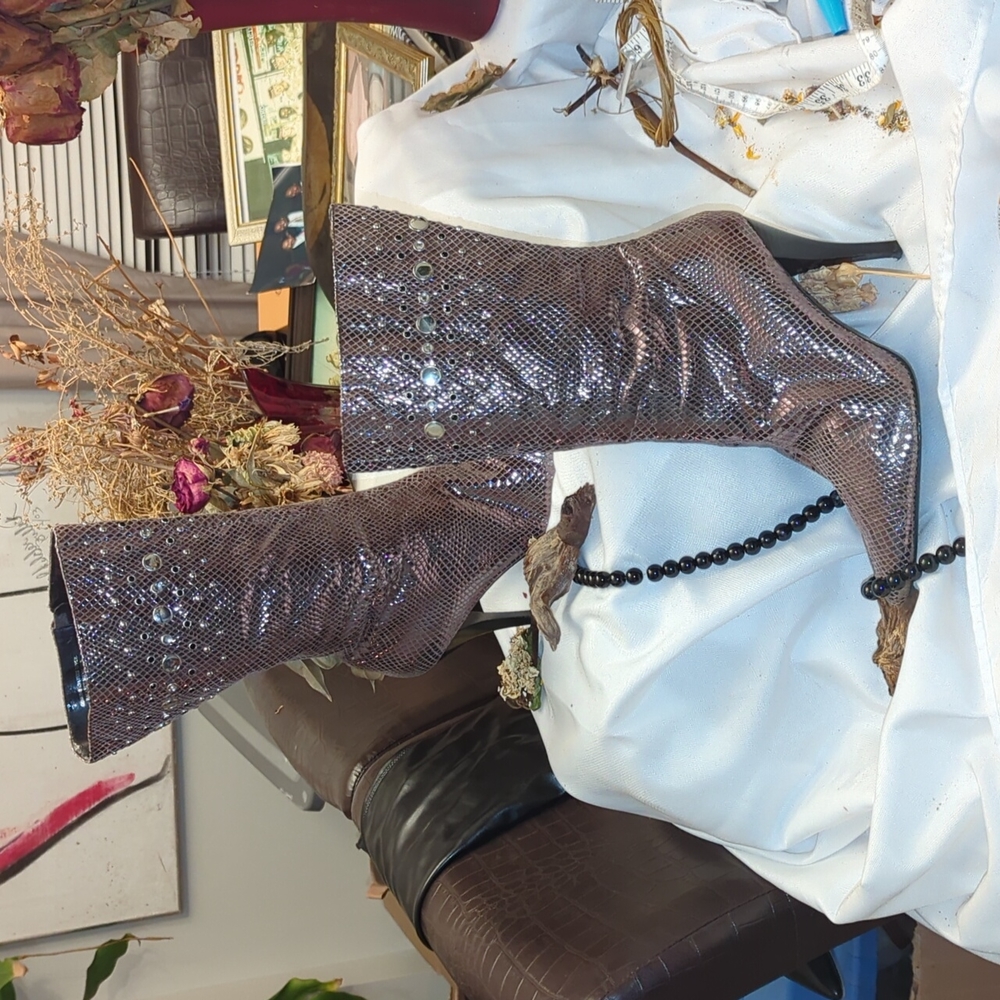 Super Sexy Colin Stuart Boots in a glittery blinged out style
